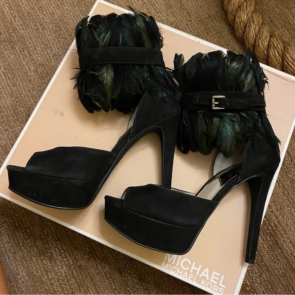 Michael Kors Vasha Suede Platform Open Toe Heels Size 5.5